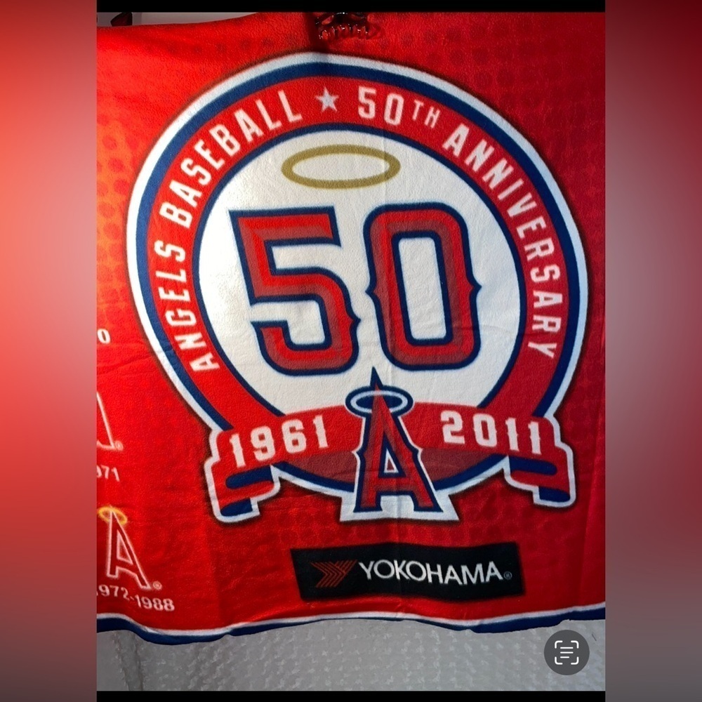 Fans Rare 50 Year Anniversary Of Memories California Angels Red Throw Blanket - Picture 2 of 9